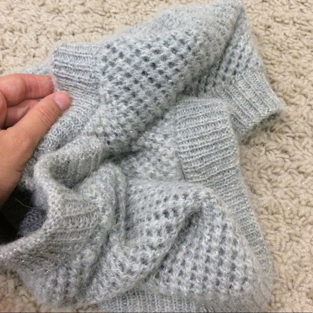 Scarf - Picture 3 of 4